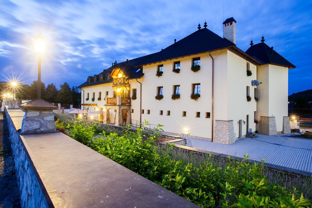 Hunting Chateau Krupina Esterno foto