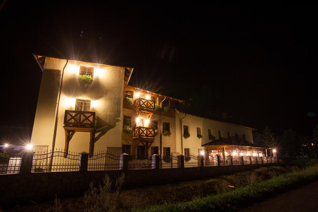 Hunting Chateau Krupina Esterno foto