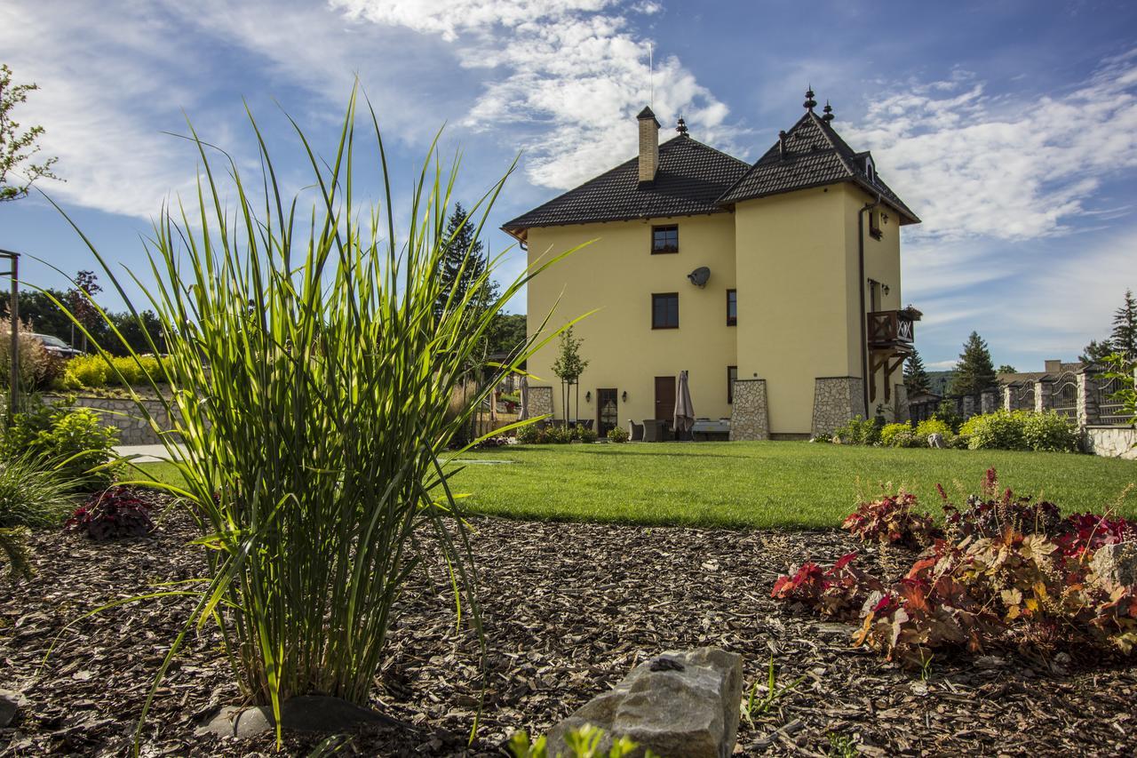 Hunting Chateau Krupina Esterno foto